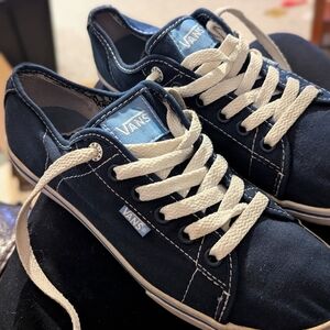 Vans Ferris Lo Pro Navy Canvas Low-Top Sneakers with White Laces